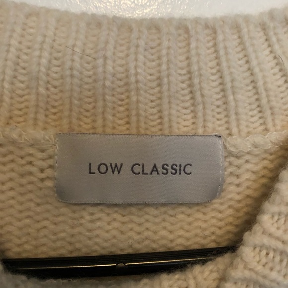 Low Classic Sweater - Picture 3 of 3